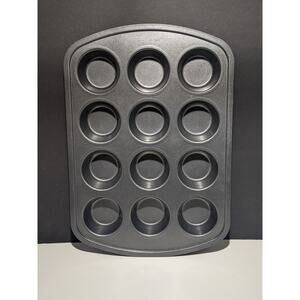 Pampered Chef Family Heritage Classic 12 Muffin Cupcake Pan USA Made